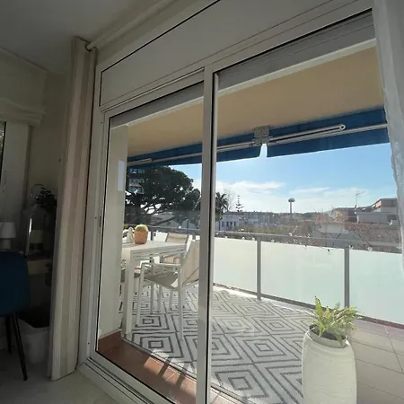 Botanic Terrace In